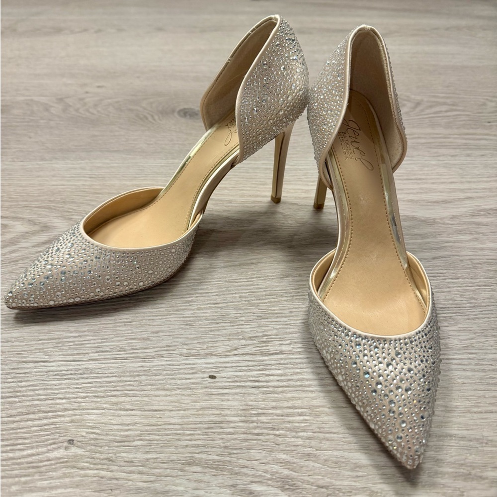 Jewel Badgley Mischka Satin Champagne Rhinestone AlexandraD’Orsay Heels – Size 8